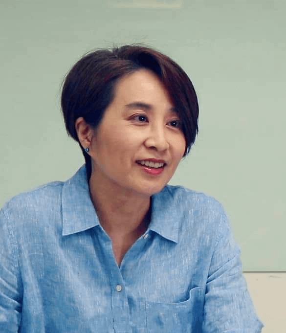 馬藹萱教授